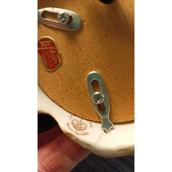 Hand painted blue bird music box - Picture 6 of 7